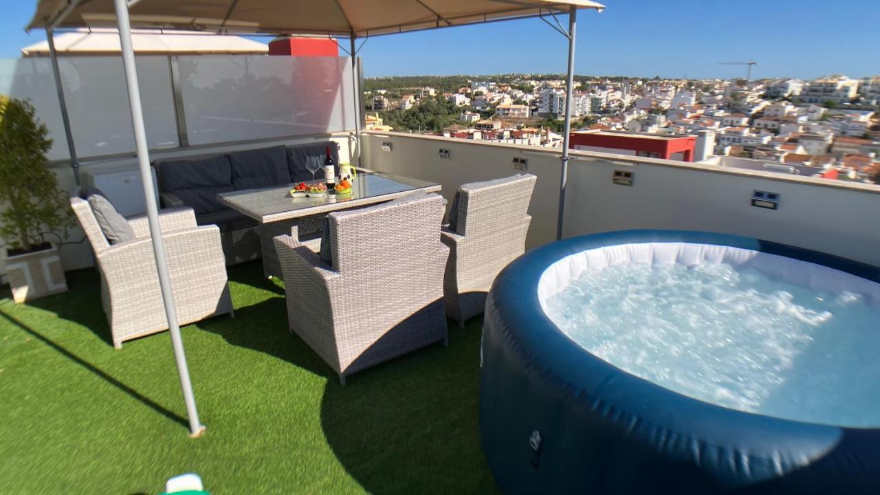 פראגודו Apartment Beta - 2 Bedrooms, Private Rooftop Patio With Hot Tub, Bbq And View מראה חיצוני תמונה