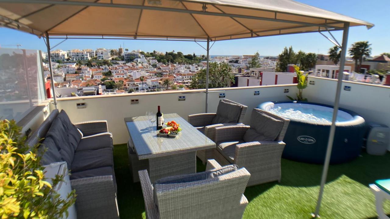 פראגודו Apartment Beta - 2 Bedrooms, Private Rooftop Patio With Hot Tub, Bbq And View מראה חיצוני תמונה